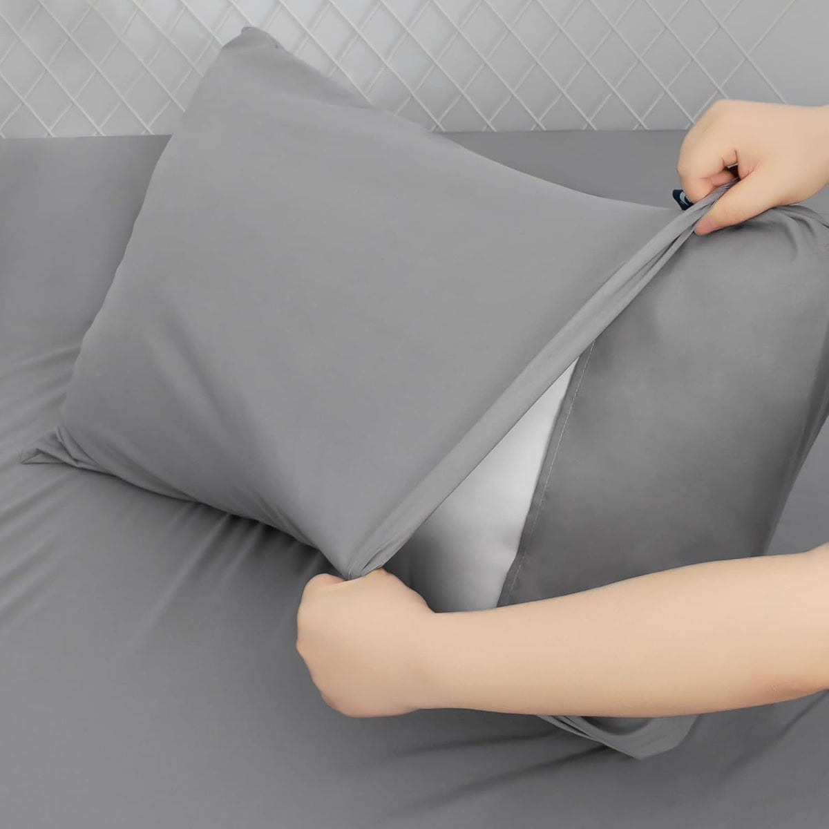 Moonsea Extra Deep Pocket Queen Sheet Sets for Air Mattress - Deep Pocket Sheets Queen Size Sets - Sheets with Pocket on Side - Easily Fits Extra Deep 16 in to 24 in Pillow Top Air Mattress (Grey)