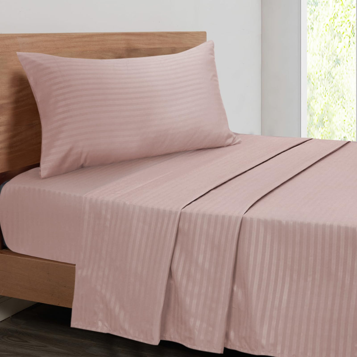 Mejoroom Queen Size Sheet Set - Hotel Luxury 1800 Bedding Sheets & Pillowcases - Deep Pocket Fitted Sheet, Soft, Breathable, Wrinkle & Fade Resistant - 4 Piece (Queen, Blush Pink)