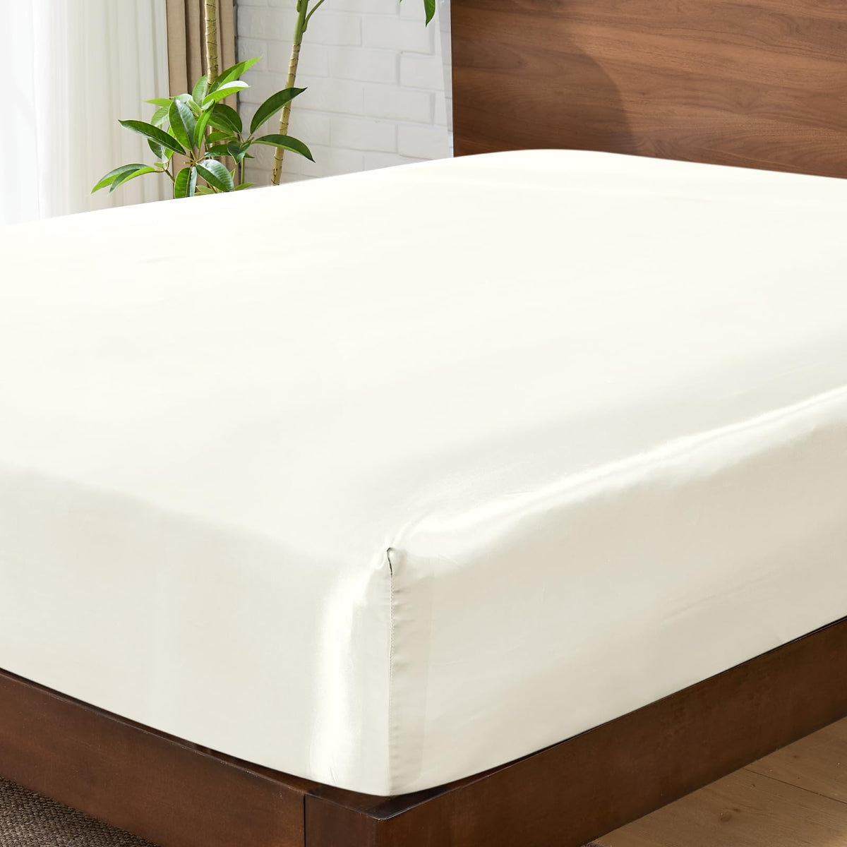 BEDELITE Satin Fitted Sheet Only, Queen Size, 15" Deep Pocket, Black