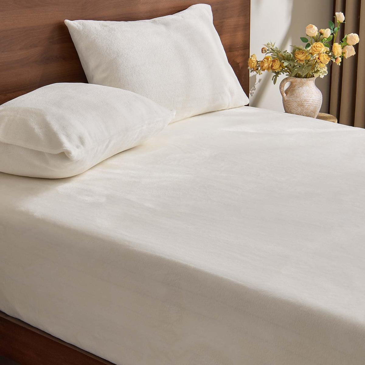 BEDELITE Fleece Queen Fitted Sheet & Pillowcases Set, Grey, 3 Pieces