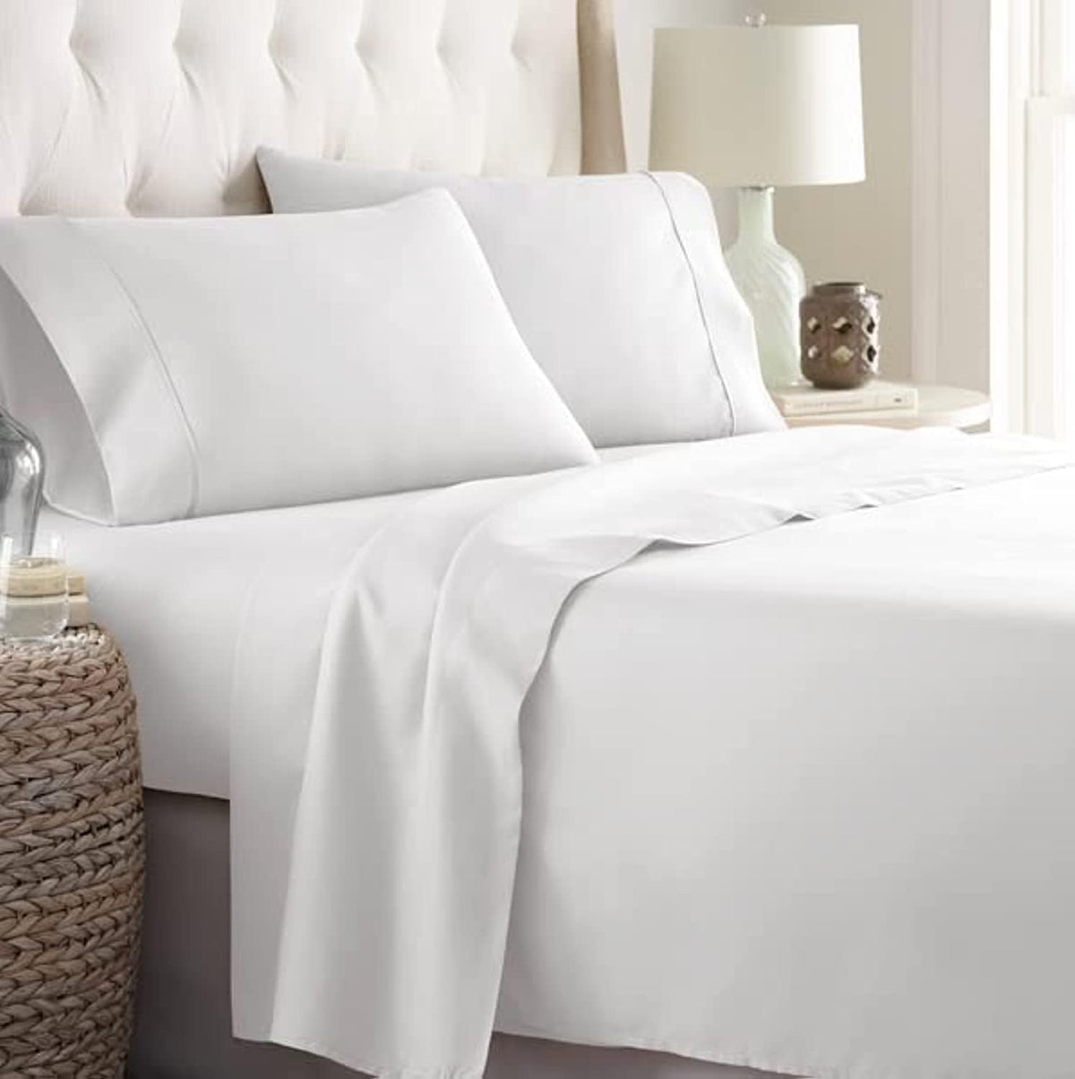 Danjor Linens Bed Sheet Set Queen Size for Hot Sleepers, Hotel Premium Sheets with 4 Pillowcases, Lightweight Brushed Microfiber Deep Pockets, Breathable Cooling 6 Piece Bedding Sets, White