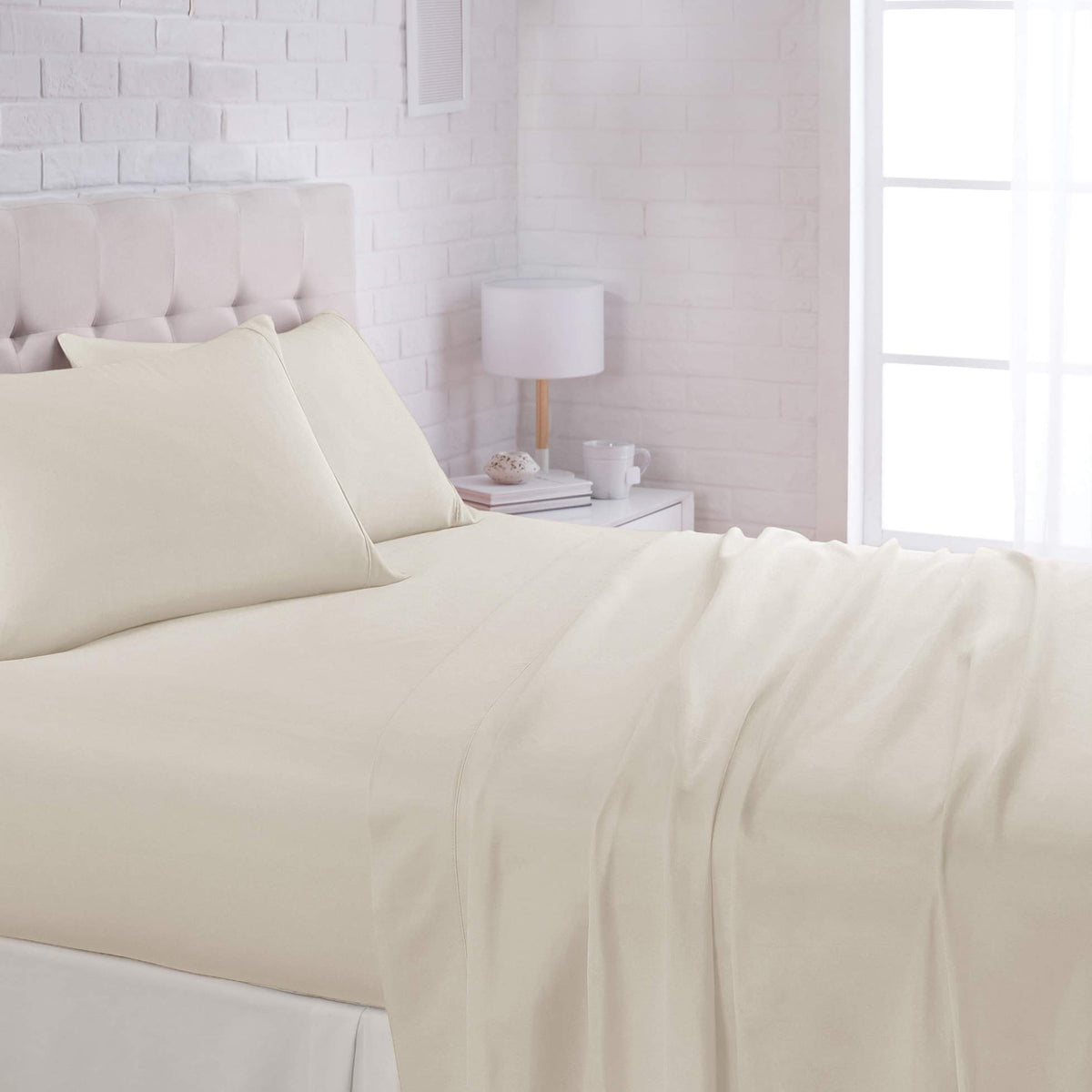 Amazon Basics Lightweight Super Soft Easy Care Wrinkle-Free Breathable Brushed Microfiber 3-Piece Bed Sheet Set with 14-Inch Deep Pockets, Twin, Dark Gray, Solid