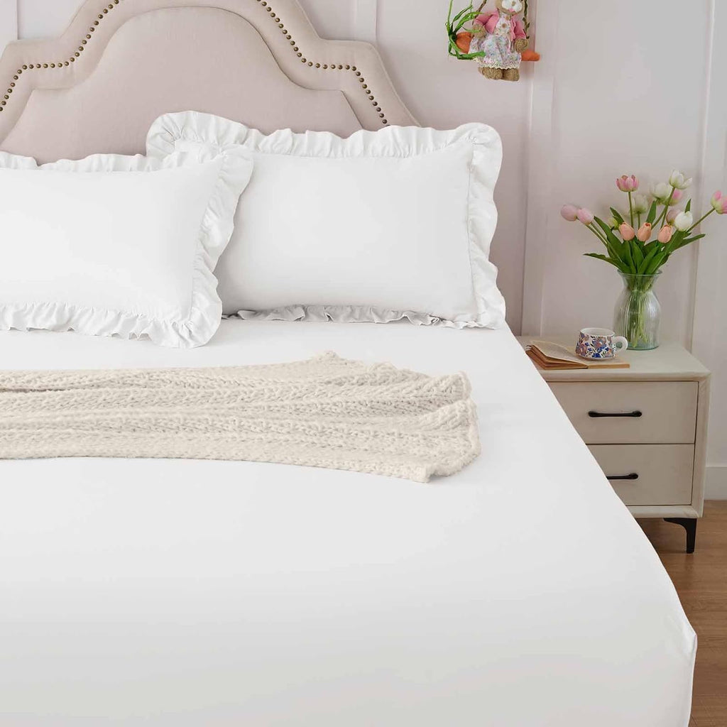 Homiest 3-Piece Ruffle Pillow Case & Fitted Sheet Set, White Full