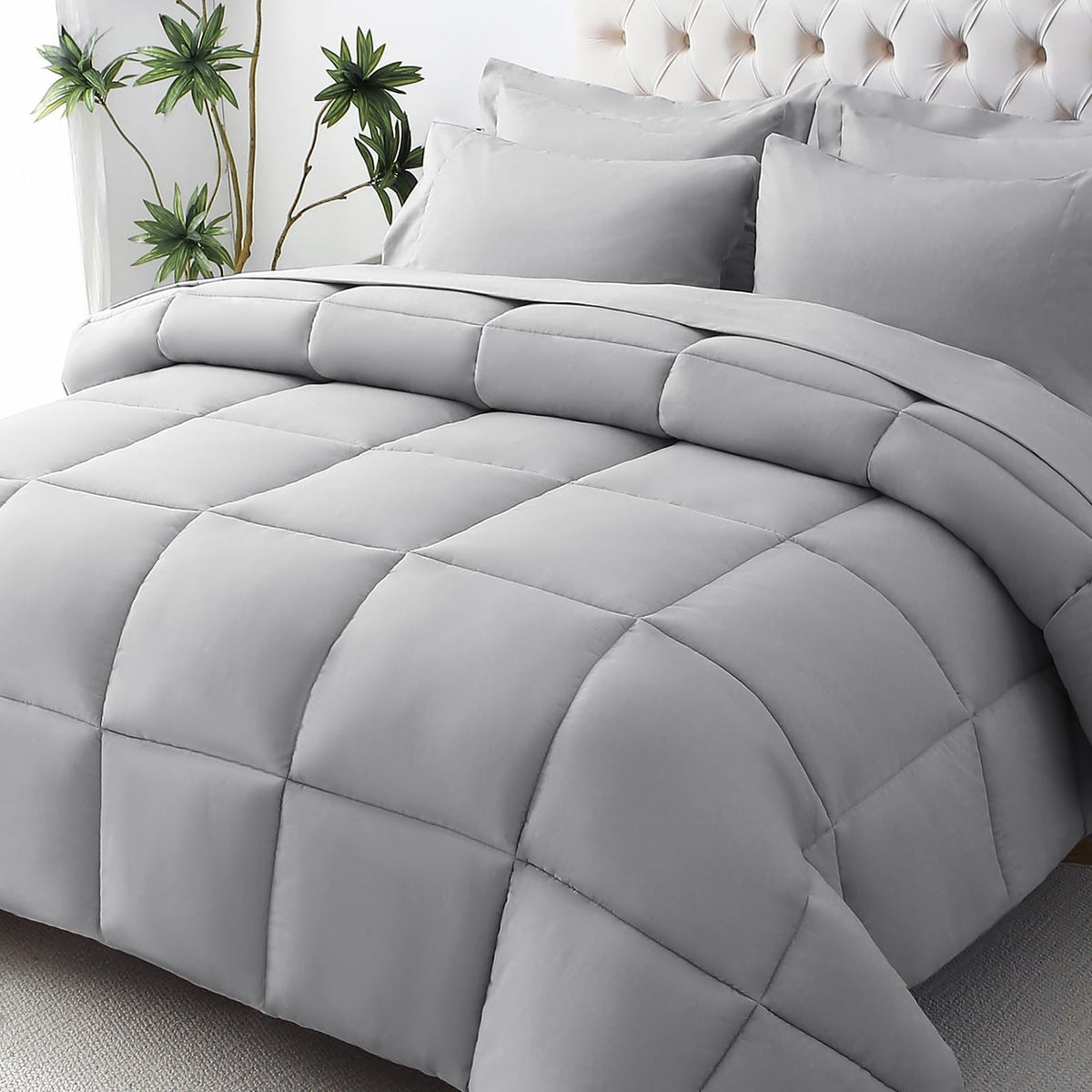 JOLLYVOGUE Queen Comforter Set, Ultra-Soft Bed in a Bag Queen Size 7 Pieces, Oeko-TEX Certified Bedding Set with Down Alternative Comforter, Sheets, Pillowcases & Shams, Black