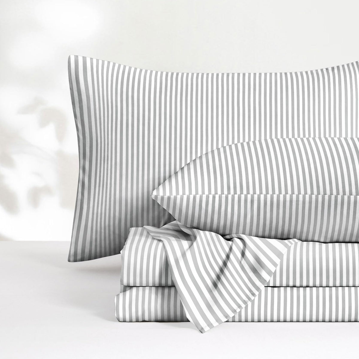 Wake In Cloud - Striped Bed Sheets, 4-Piece Sheet Set, Ticking Vertical Pin Stripe Modern Farmhouse Pattern Printed Bedding, Deep Pocket, Light Brown White, Queen Size