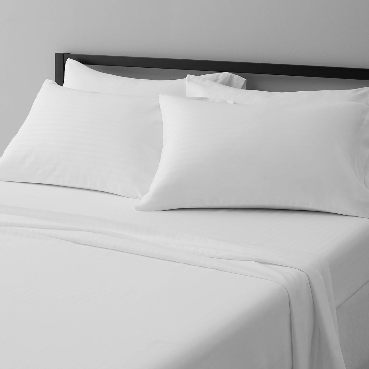Amazon Basics Lightweight Super Soft Easy Care Wrinkle-Free Breathable Brushed Microfiber 3-Piece Bed Sheet Set with 14-Inch Deep Pockets, Twin, Dark Gray, Solid