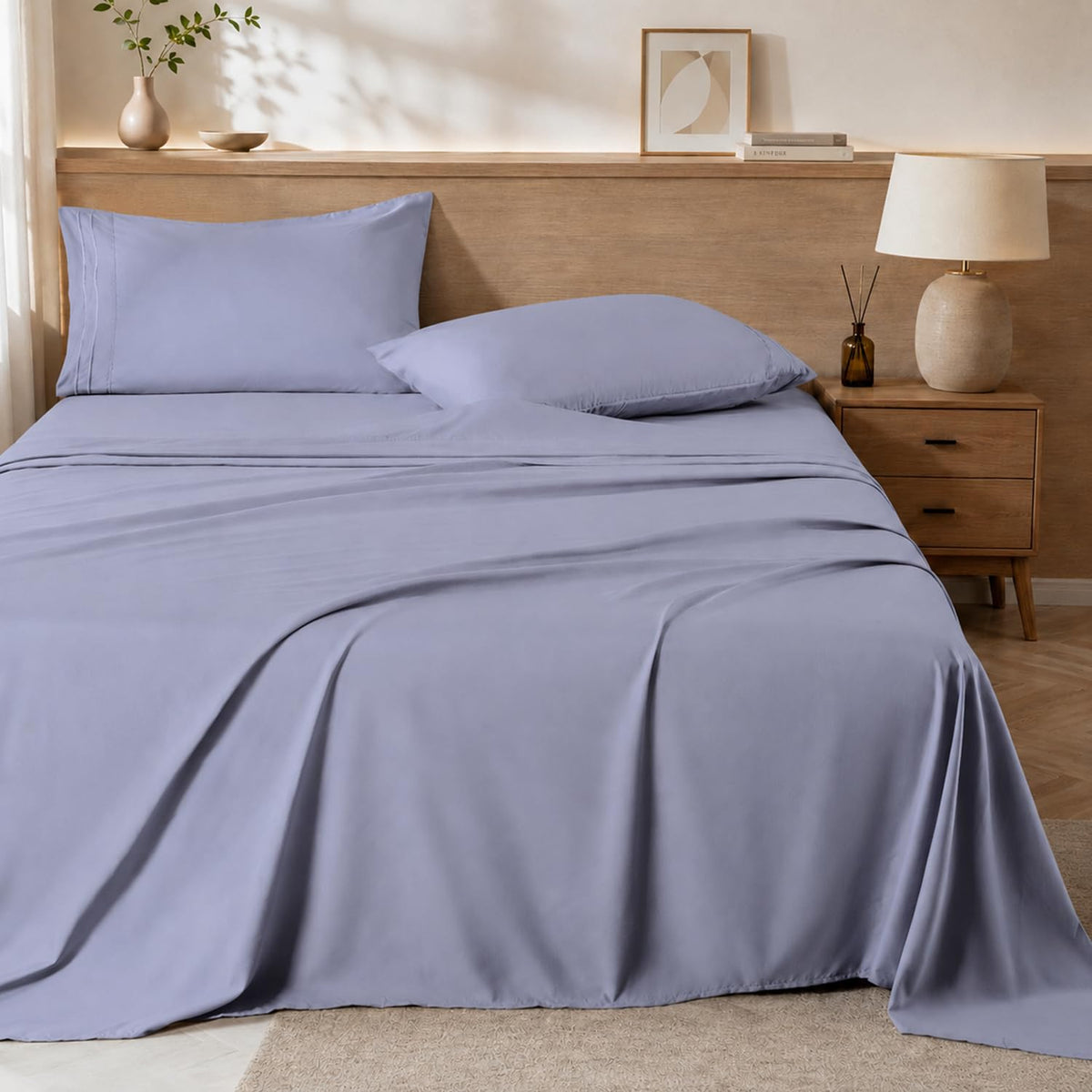 ROSE&RISY White Queen Sheet Set, 4 Pieces Soft Bedding Queen Sheet Set, Breathable and Cooling Sheets, Deep Pocket with 1 Fitted, 1 Flat, 2 Pillow Cases (White, Queen Size)
