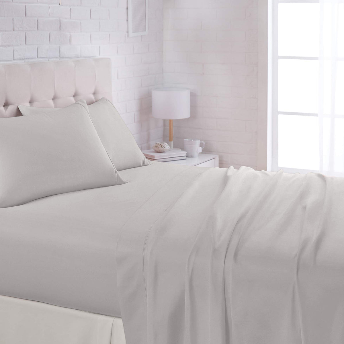 Amazon Basics Lightweight Super Soft Easy Care Wrinkle-Free Breathable Brushed Microfiber 3-Piece Bed Sheet Set with 14-Inch Deep Pockets, Twin, Dark Gray, Solid