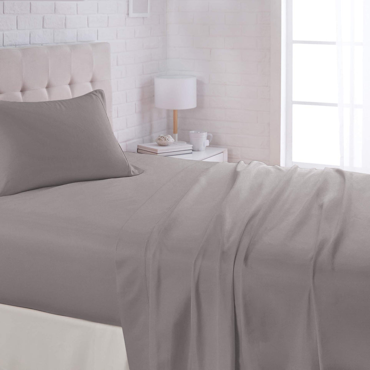 Amazon Basics Lightweight Super Soft Easy Care Wrinkle-Free Breathable Brushed Microfiber 3-Piece Bed Sheet Set with 14-Inch Deep Pockets, Twin, Dark Gray, Solid