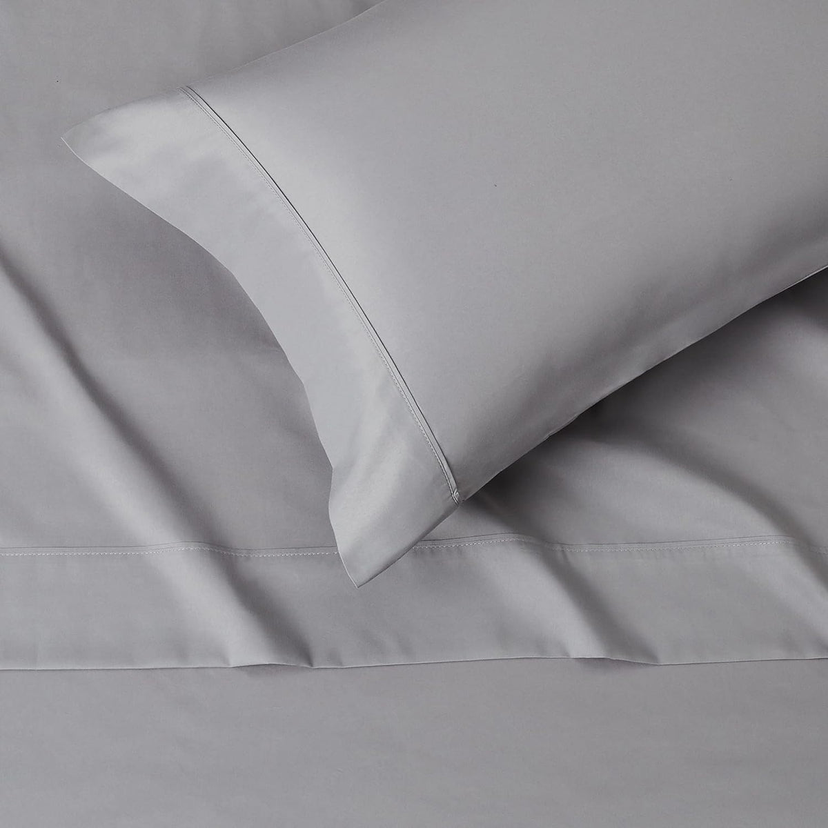 Amazon Basics Lightweight Super Soft Easy Care Wrinkle-Free Breathable Brushed Microfiber 3-Piece Bed Sheet Set with 14-Inch Deep Pockets, Twin, Dark Gray, Solid
