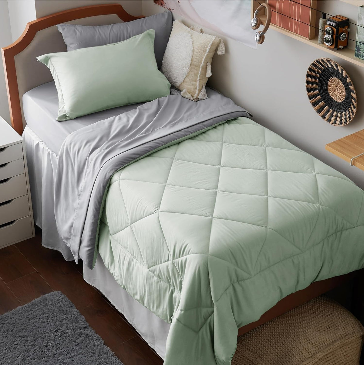 Bedsure Queen Bed in a Bag Reversible Bed Set 7 Pieces Grey/Light Grey