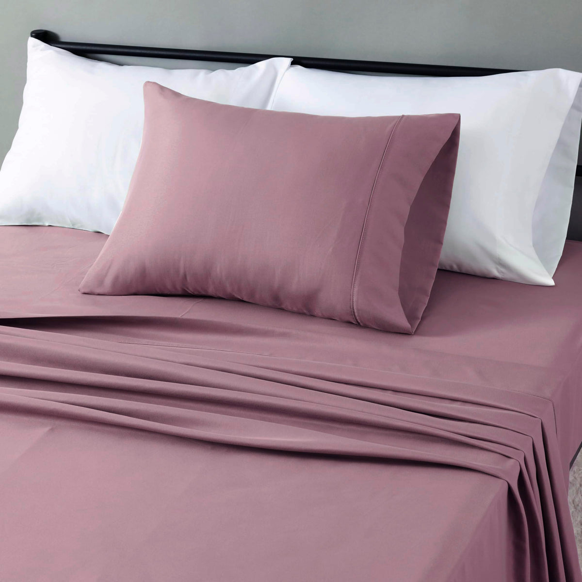 Amazon Basics Lightweight Super Soft Easy Care Wrinkle-Free Breathable Brushed Microfiber 3-Piece Bed Sheet Set with 14-Inch Deep Pockets, Twin, Dark Gray, Solid