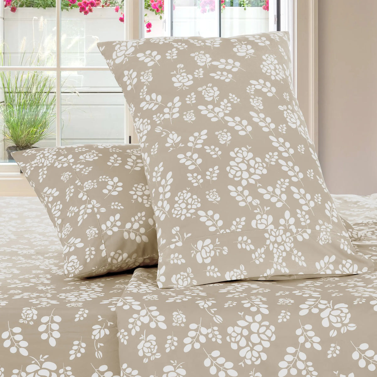 LDC Lux Decor Collection 4-Piece Soft Breathable Decorative Bedsheet Set - 16" Deep Pocket, Floral Bedding, Embroidered Pillowcases, Quatrefoil Design, Fade-Resistant for Long Use, Breathable Warm, Fits Queen/King/California King