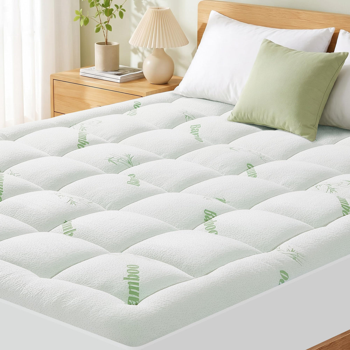 Mattress Pad Queen Size, Cooling Pillow Top Mattress Topper, Ultra Soft Viscose from Bamboo, Breathable for Hot Sleepers, Deep Pocket 8"-20", Black