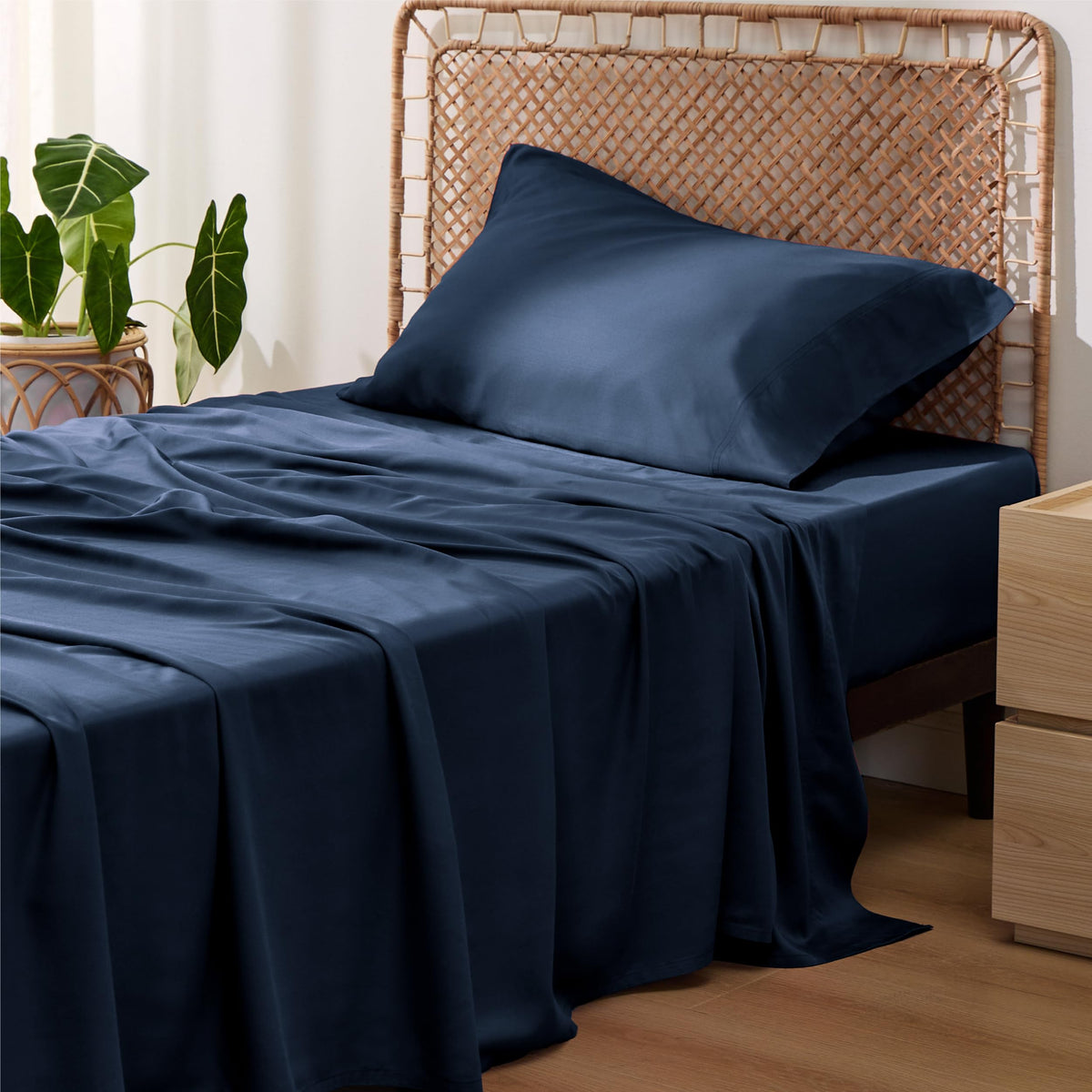 Bedsure PureWoven 100% Rayon Derived from Bamboo, Queen Sheets, 4 Pieces