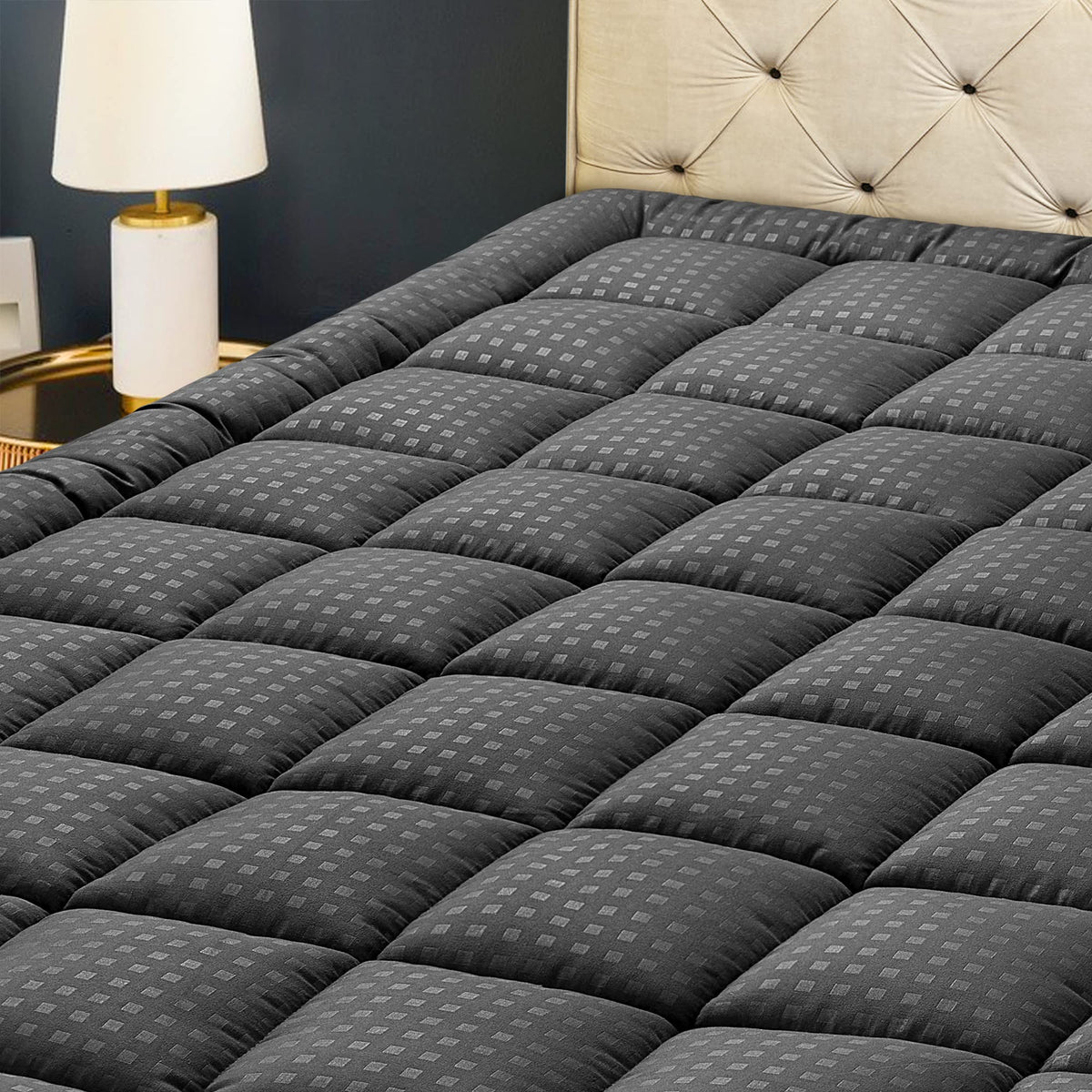 HYLEORY Queen Mattress Pad Quilted Fitted Mattress Protector Cooling Pillow Top Mattress Cover Breathable Fluffy Soft Mattress Topper with 8-21" Deep Pocket