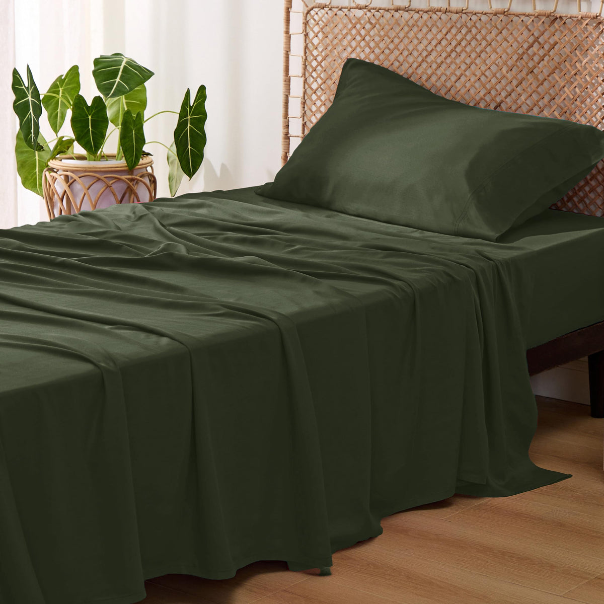 Bedsure PureWoven 100% Rayon Derived from Bamboo, Queen Sheets, 4 Pieces