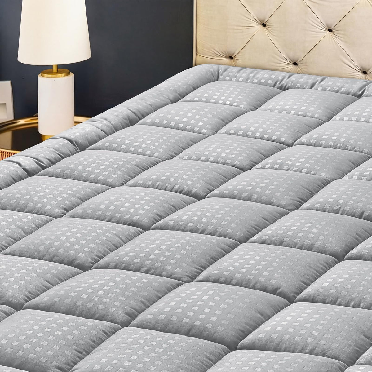 HYLEORY Queen Mattress Pad Quilted Fitted Mattress Protector Cooling Pillow Top Mattress Cover Breathable Fluffy Soft Mattress Topper with 8-21" Deep Pocket