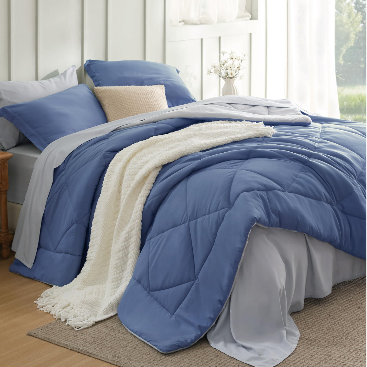 Bedsure Queen Bed in a Bag Reversible Bed Set 7 Pieces Grey/Light Grey