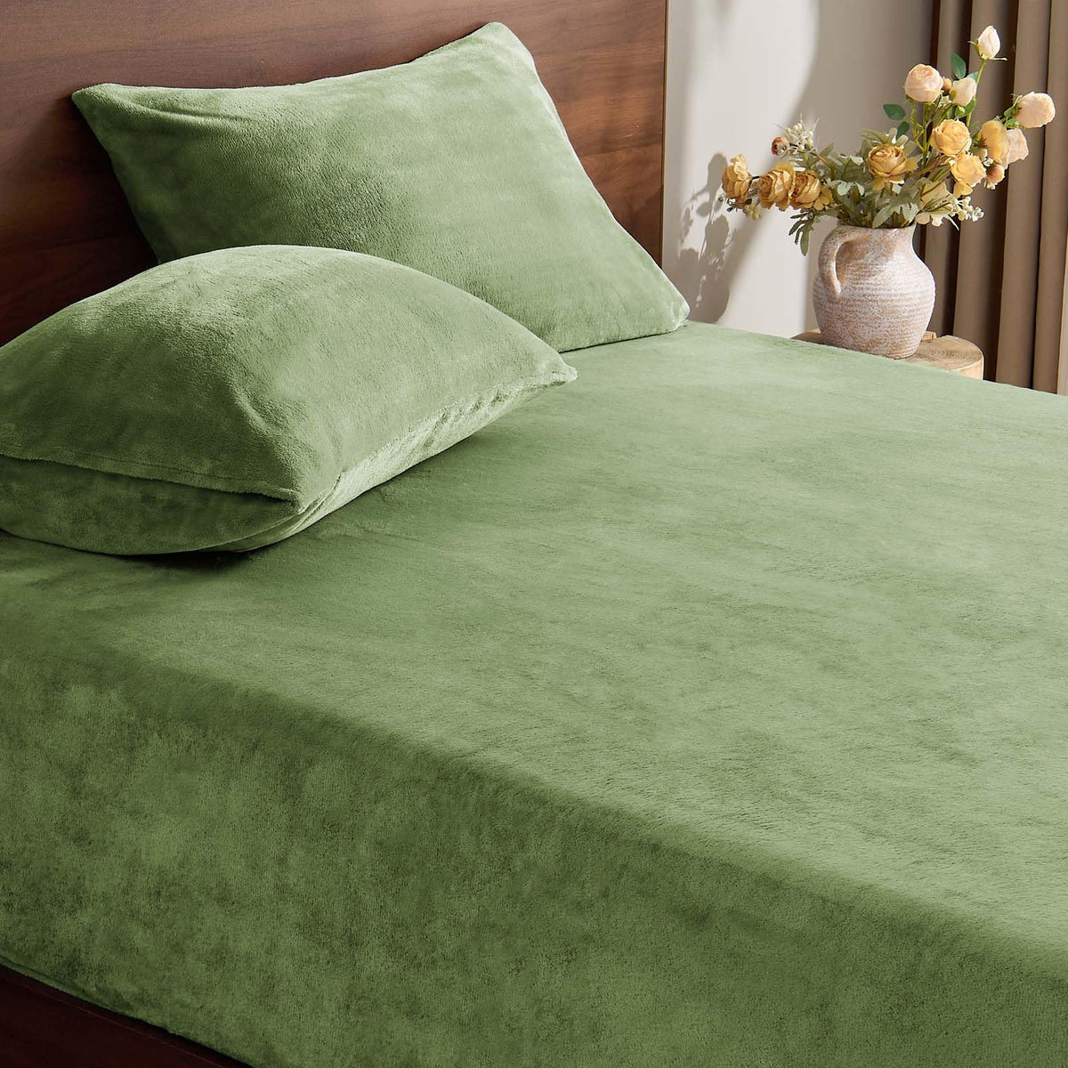 BEDELITE Fleece Queen Fitted Sheet & Pillowcases Set, Grey, 3 Pieces