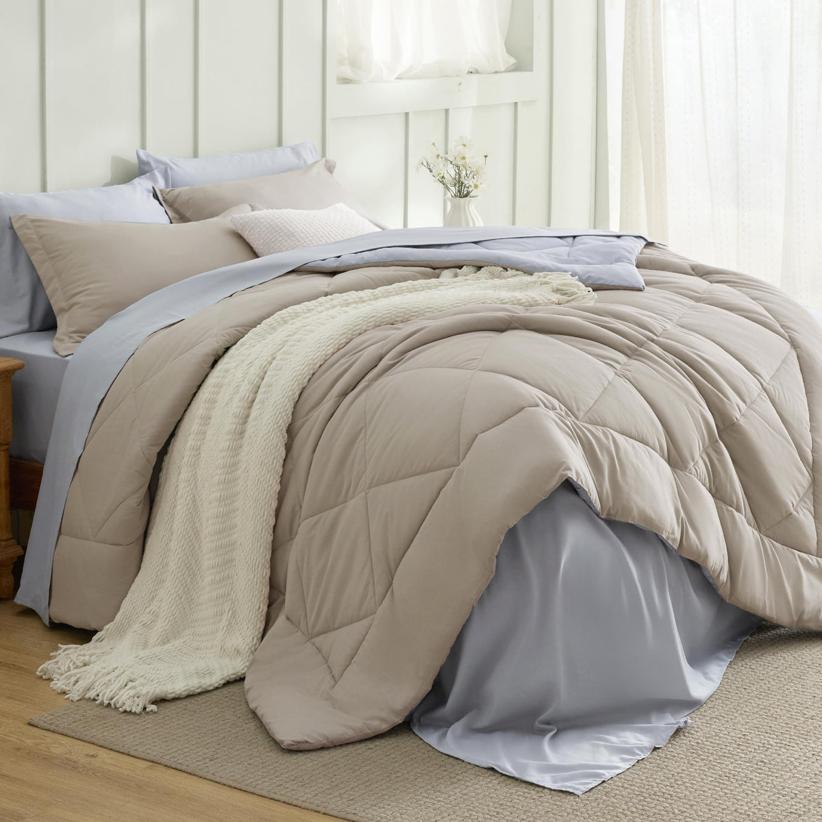 Bedsure Queen Bed in a Bag Reversible Bed Set 7 Pieces Grey/Light Grey