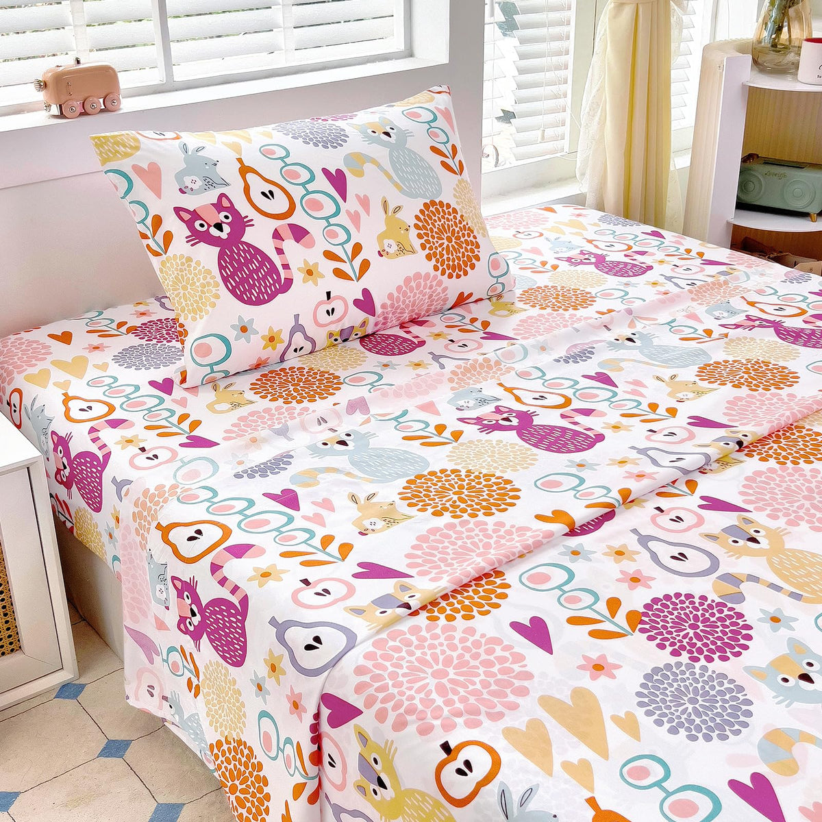 Full Sheet Set Kids - Pink Check 4 Pieces Soft Microfiber Cartoon Style Bedsheets for Boys Girls Teens, Oeko TEX Breathable 15 Inch Deep Pocket Sheets(Pink Bow)