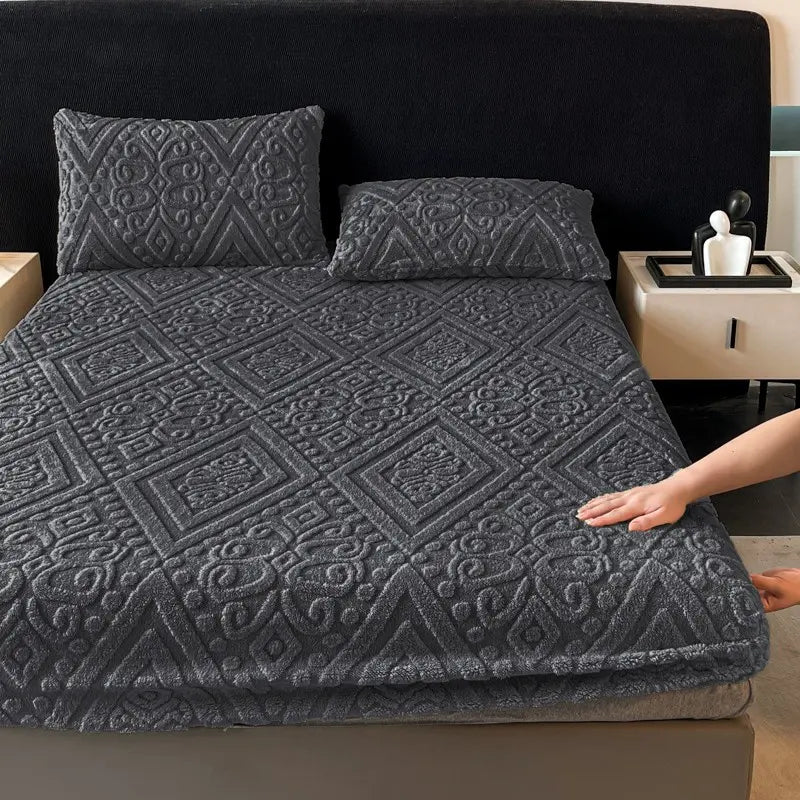 2/3pcs Solid Color Milk Velvet Fitted Sheet Mattress Cover Set, Ultra Soft Warm Bed Cover with 1/2 Pillowcases, Skin-Friendly Dustproof Breathable Sheets Polyester Bedding Set for Bedroom, Hotel & Guest Room, Bed Linens
