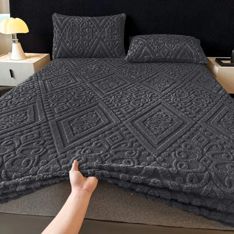 2/3pcs Solid Color Milk Velvet Fitted Sheet Mattress Cover Set, Ultra Soft Warm Bed Cover with 1/2 Pillowcases, Skin-Friendly Dustproof Breathable Sheets Polyester Bedding Set for Bedroom, Hotel & Guest Room, Bed Linens