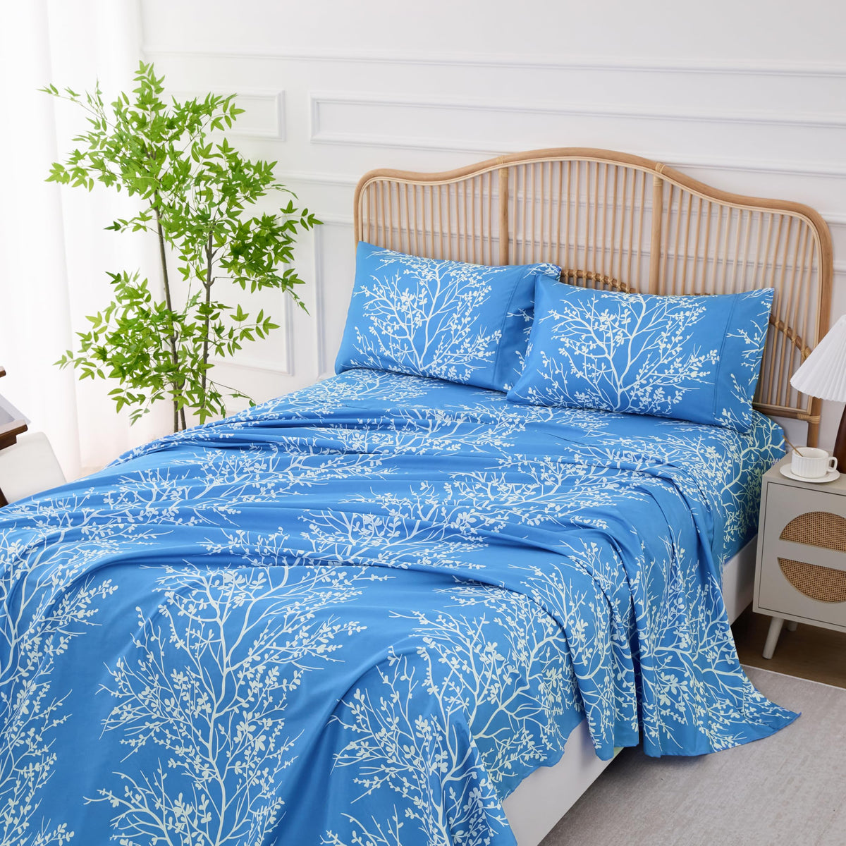 Home 4-Piece Elegant Soft Bed Sheet Set - King, Hunter/White