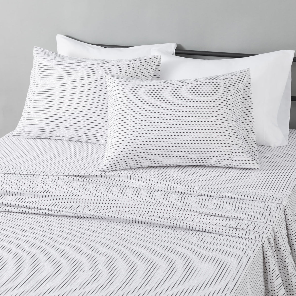 Amazon Basics Lightweight Super Soft Easy Care Wrinkle-Free Breathable Brushed Microfiber 3-Piece Bed Sheet Set with 14-Inch Deep Pockets, Twin, Dark Gray, Solid