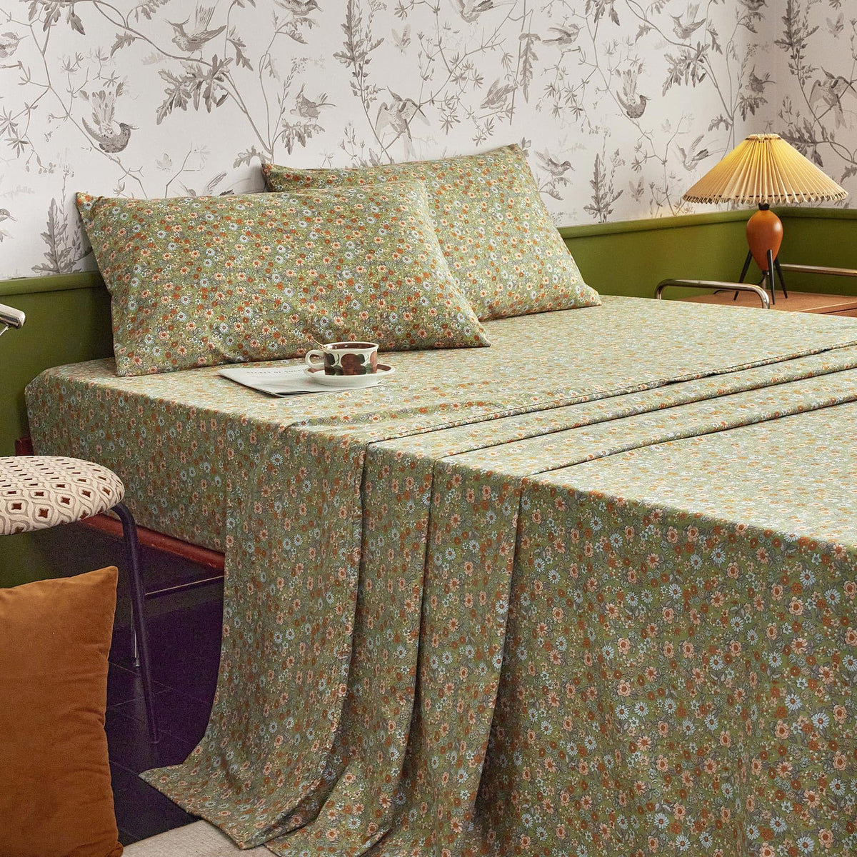 Wake In Cloud - Floral Bed Sheets, 4-Piece Sheet Set, Shabby Chic Flower Pattern Printed Country Coquette Cottage Aesthetic Bedding, Deep Pocket, Olive Green, King Size