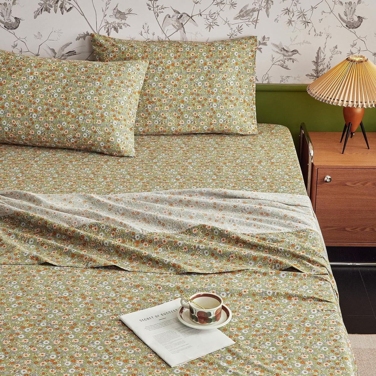 Wake In Cloud - Floral Bed Sheets, 4-Piece Sheet Set, Shabby Chic Flower Pattern Printed Country Coquette Cottage Aesthetic Bedding, Deep Pocket, Olive Green, King Size