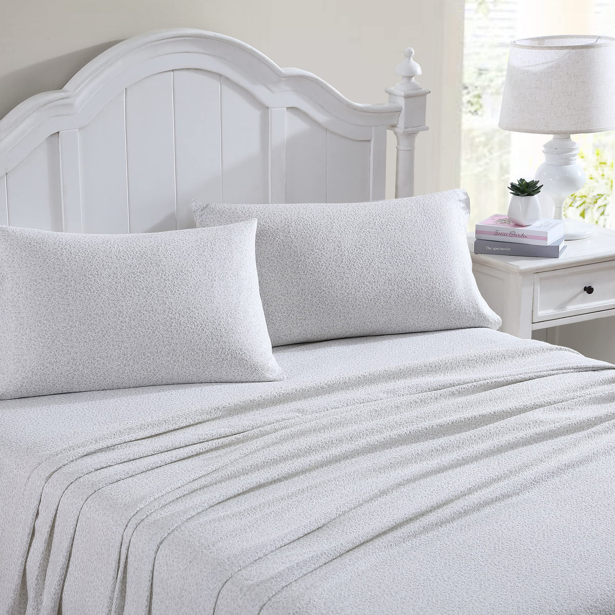 Laura Ashley - Twin Sheet Set with Fitted Sheet & Pillowcase