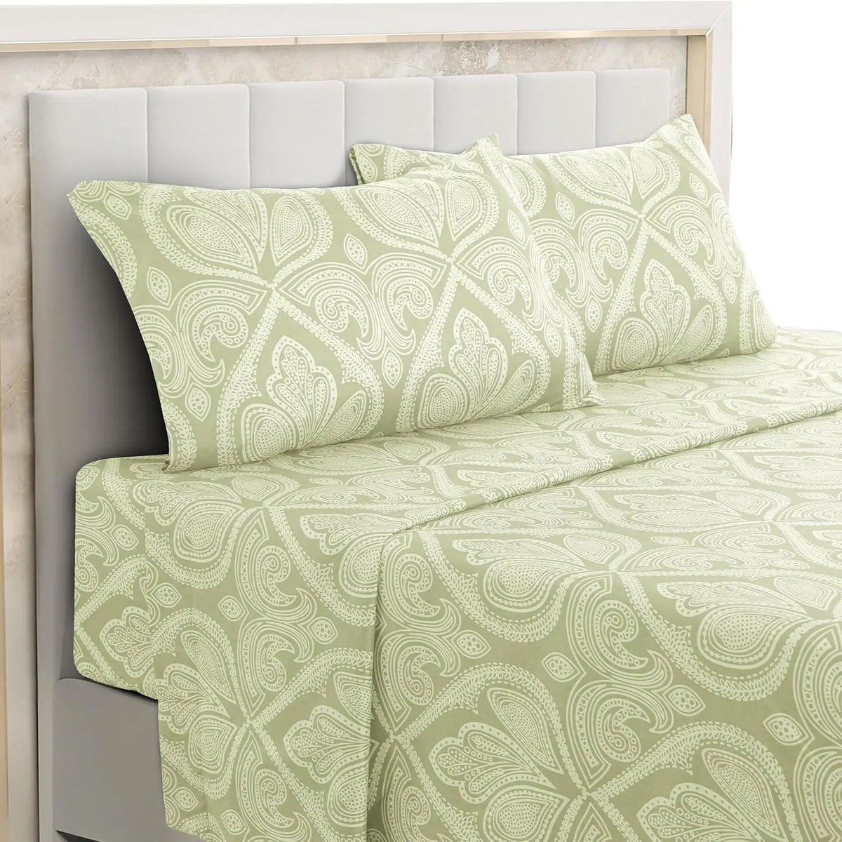 LDC Lux Decor Collection 4-Piece Soft Breathable Decorative Bedsheet Set - 16" Deep Pocket, Floral Bedding, Embroidered Pillowcases, Quatrefoil Design, Fade-Resistant for Long Use, Breathable Warm, Fits Queen/King/California King
