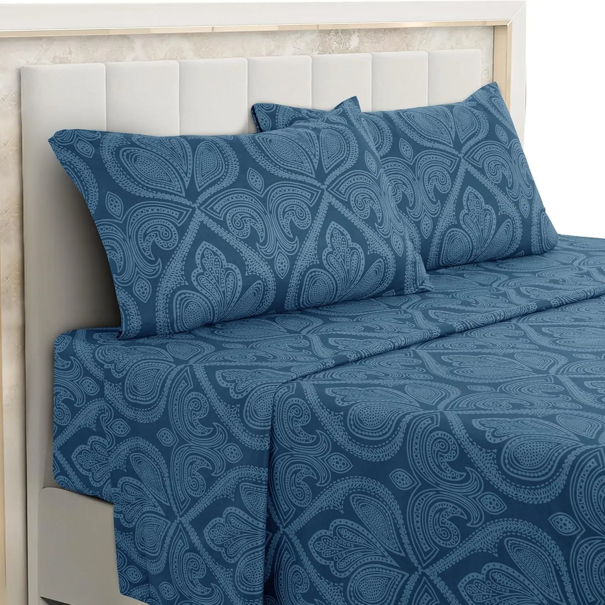 LDC Lux Decor Collection 4-Piece Soft Breathable Decorative Bedsheet Set - 16" Deep Pocket, Floral Bedding, Embroidered Pillowcases, Quatrefoil Design, Fade-Resistant for Long Use, Breathable Warm, Fits Queen/King/California King